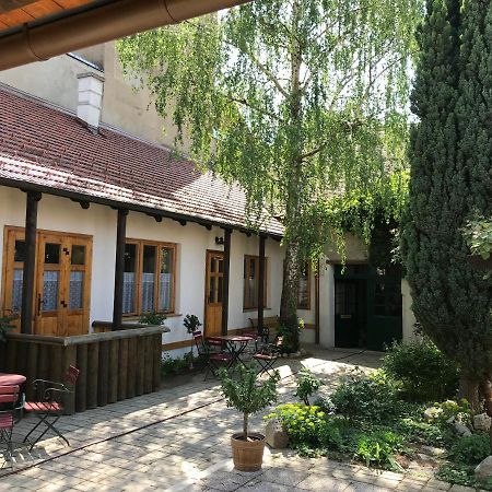 Aparthotel Scheinerhaus Laa an der Thaya Zewnętrze zdjęcie