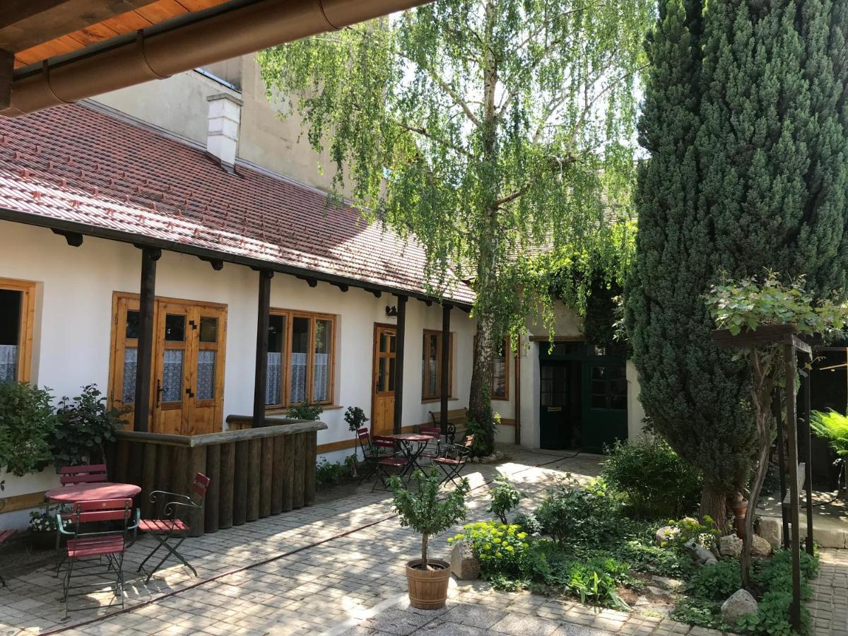Aparthotel Scheinerhaus Laa an der Thaya Zewnętrze zdjęcie